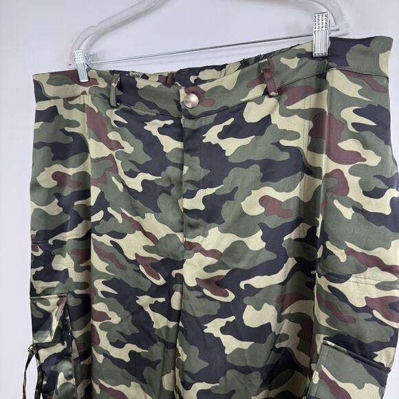 New Camo Cargo Nina Parker Straight Leg Pants Plus Size 18W High Rise Gorpcore - Picture 6 of 13